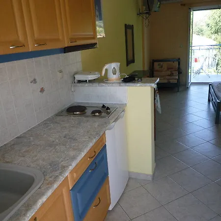 Milos 2* Lourdata (Kefalonia)